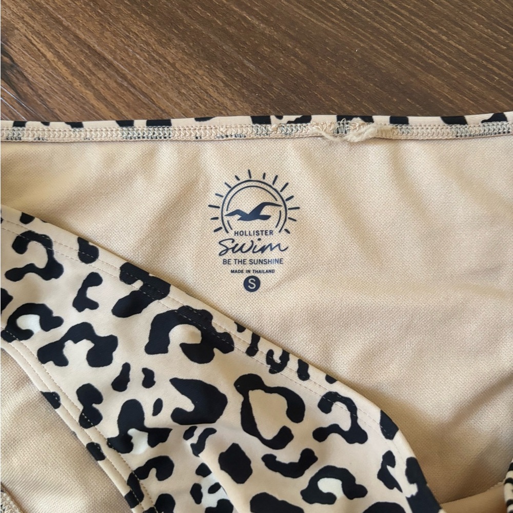 Hollister Leopard Swim Bottoms - Tan & Black - Picture 3 of 4